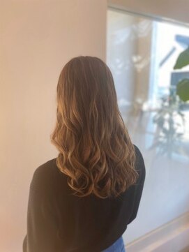 アルピナ 菅谷店(alpina) 無造作ヘアーで大人可愛く