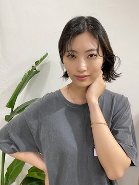 アリウス(ALIUS by posh) 【ALIUS 池袋 小川】ざっくり切りっぱなしボブ×暗髪