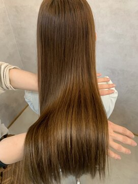 ハチ(hachi) 【柔らかい仕上がり】縮毛矯正　思わず触りたくなる艶髪☆ロング