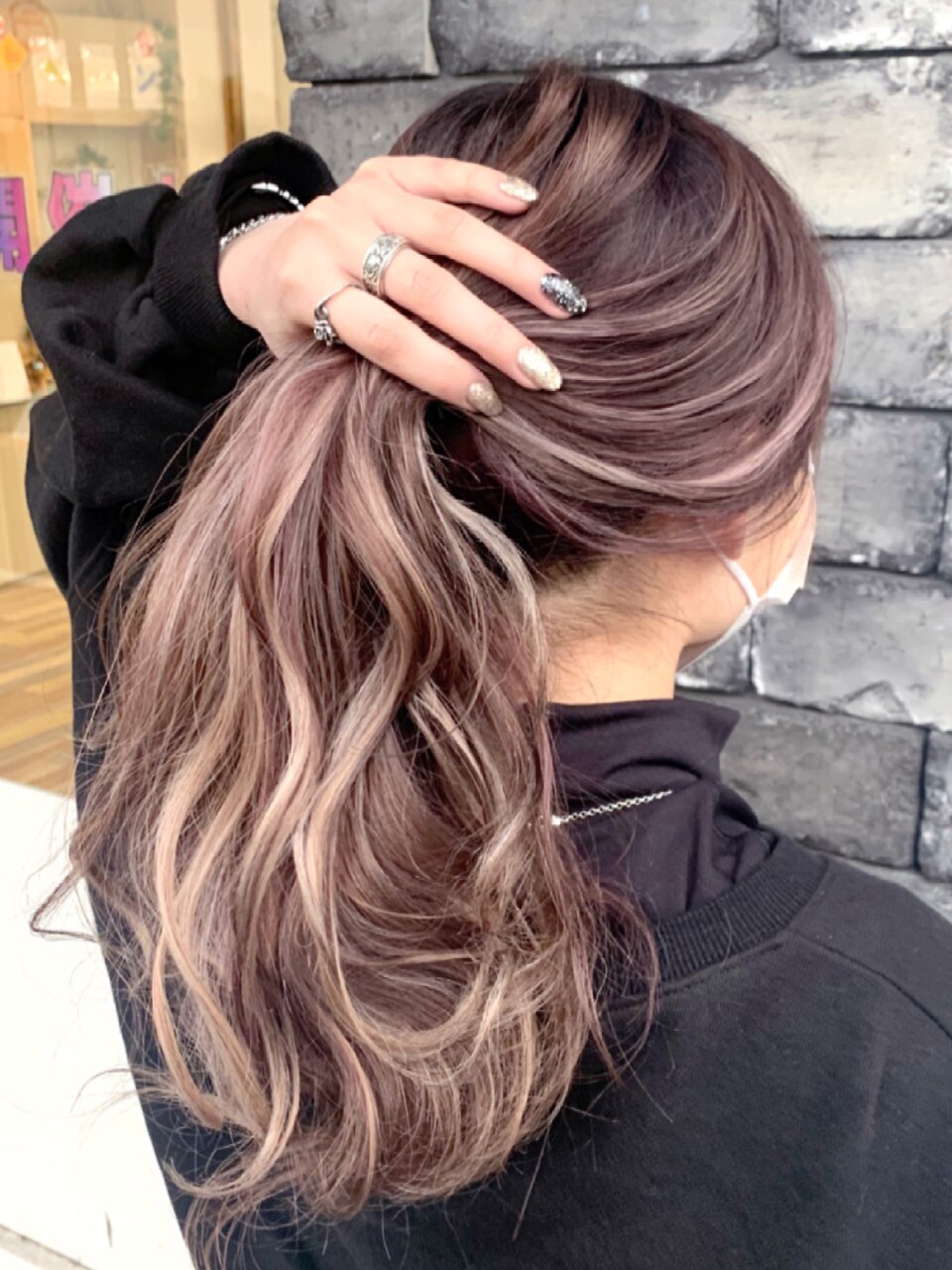 2025年春】ハイライトカラーの髪型・ヘアアレンジ｜人気順