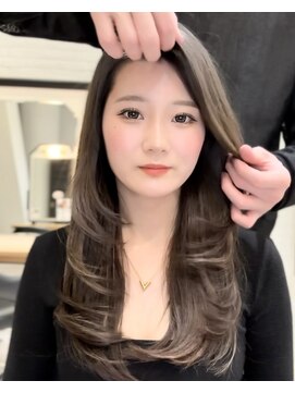 ワン バイ ジエクト(One by The Ect) 【レイヤーロング】ホワイトベージュ&こなれ感バング