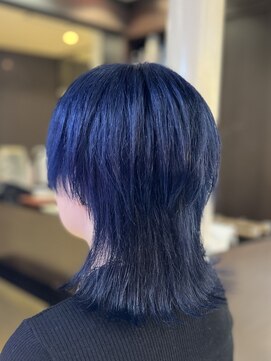 コア(Koa) ネイビーブルー&ウルフカット