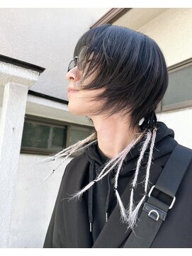 カー(KAH) ウルフカット　アレンジ　メンズヘア　顔まわりレイヤー　高円寺