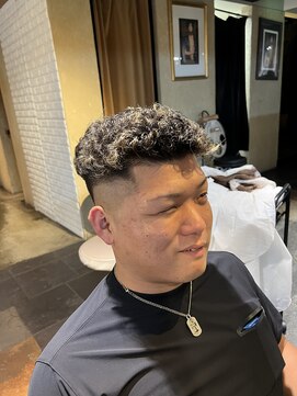 リー 東三国(Lee) 刈り上げメンテナンス