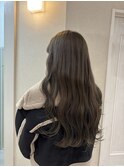 オリーブグレージュ/小顔に見せるヘア mai