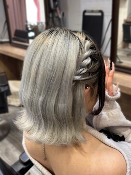 ヘアセット アリエス 新宿駅前店(aries) ねじりハーフツイン