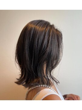 ゴカン(gokan) 韓国風レイヤーボブ×外ハネ