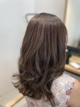 ルーム 富木島店(room) ロングヘア/アッシュ系カラー