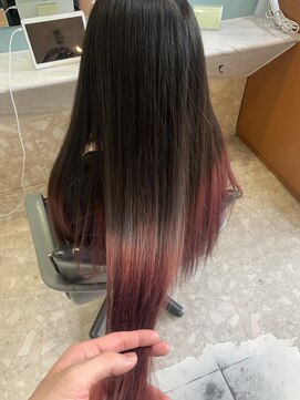 ヘアーサロンクレオ(CREO) ブラック×チェリーレッド