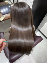 ライア 下北沢(laia)&nbsp;艶髪【髪質改善 laia 下北沢 美容室 縮毛矯正　マンツーマン】