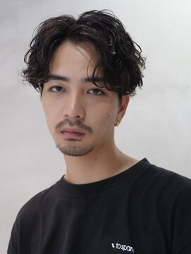 バイフィフス 原宿/表参道(by fifth) センターパートシャドウパーマスパイラルパーマ大人メンズヘア