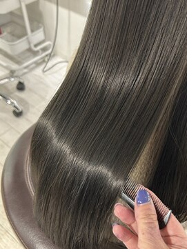 アネラ(Anela) すくみ系カラー&ハリウッドトリートメント