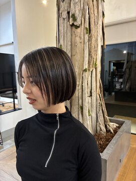 カルマ(karma) メリハリハイライトのボブ