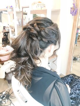 ロカット サロン(Roquat Salon) ロングポニーアレンジ【ヘアアレンジ 立川/立川南/八王子/袴】