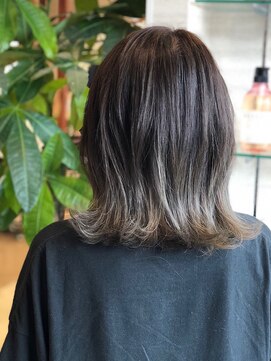 レイフィールド 関店 外ハネ アッシュ