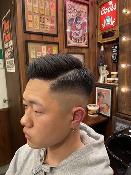 ヘアーデザイン スワロー(hair design Swallow) フェードカット