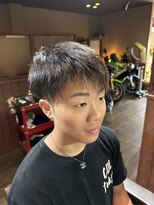 カットスペース キャロル(CUT SPACE CAROL) ツーブロフェード