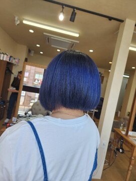 ミラシィ 成田(Mirashy) 寒色系×ブルーカラー♪