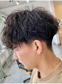 波巻きパーマメンズパーマメンズヘアツーブロックツイストパーマ