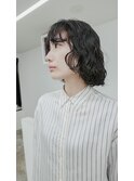 ショートボブショートヘアイメチェンホワイトブロンド外ハネボブ