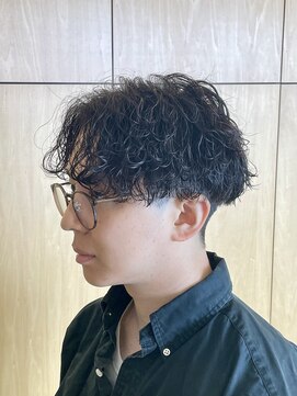 ニアウ 伊勢崎連取店(Niau) 波巻きスパイラルパーマシャドウパーマサーフカールメンズ