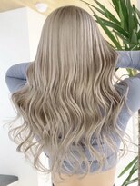 フリーク(FLEEK)&nbsp;レイヤーカット髪質改善ダブルカラーブリーチ