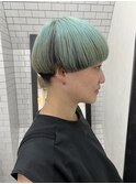 マッシュショート×刈り上げ×ミントグリーン