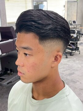 アポロ 横浜駅店(apollo) MEN’S HAIR/サーフカール/刈り上げセンターパート/ブリーチ