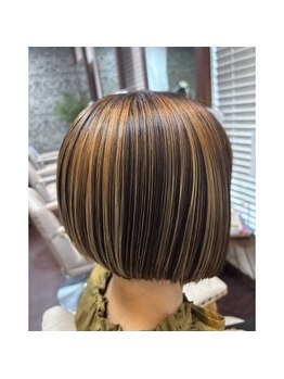 ヘアメイク ポコ ア ポコ(Hair make poco apoco)の写真/白髪を“隠す”から“活かす”へ。ぼかし技術と透明感で、柔らかく洗練されたスタイルをご提案します。