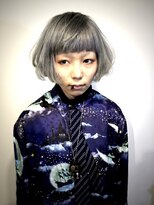 プランクスター(prankster)&nbsp;［prankster］プラチナグレーの前下がりスタイル