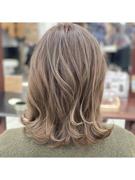 ミングルクラーロヘアー(MINGLE CLARO hair) ナチュラルグラデーションカラー