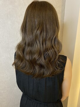 ユーフォリア 新宿店(Euphoria) 【Euphoria/Kana】透明感オリーブベージュ