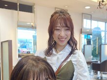 日常に溶け込む、lifestyleに合わせたカットが得意◇「寄り添う」を大切に【Director/柳澤佐江子】