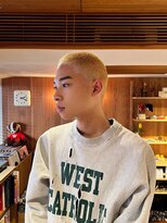 キャバノン(CABANON) blonde shaved head
