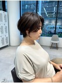 魅力倍増カールセミディシアーカラーダークアッシュショートヘア