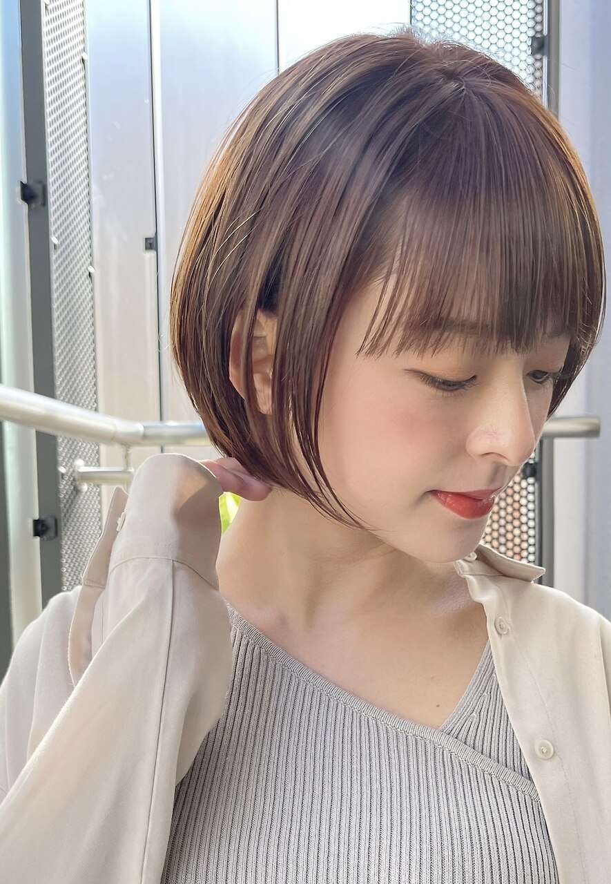 styling    Short Kint Tops 石原さとみさん着用 石原さとみさんショート 切り方の引き出しを増やせば より素敵な