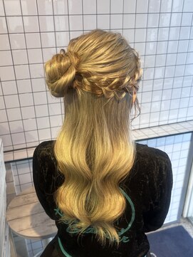 ヘアー アレス(hair ales) くるみちゃんヘアー イベントセット イベントヘア ハーフアップ