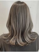デザインカラーレイヤーカットウェットヘアオリーブベージュ白髪