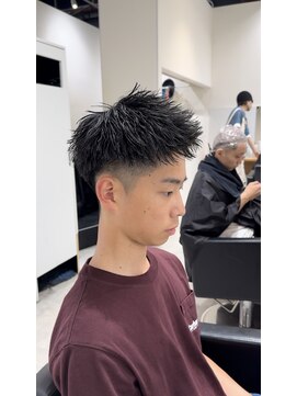 ルーストデラックス 京都河原町三条(ROOST dx) メンズヘア/ジェットモヒカン/黒髪/京都