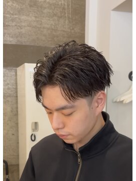 メンズギフト(men's GIFT) 刈り上げツーブロックフェザーショート