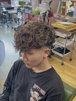 ヘアーフェロー HAIR fellow ハイライト×スペインカール
