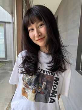 ナタリー(Natalie) 暗髪ロングレイヤー