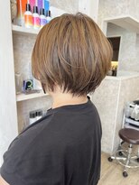キャアリー(Caary)&nbsp;福山市Caary人気ハイトーンショートヘア骨格補正20代30代40代