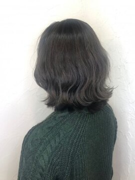 レイール 下北沢(Reir) 【reir下北沢】*ミディボブ+ハイライト+グレー*