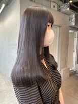 ジーナ  札幌大通(Zina)&nbsp;髪質改善＊うる艶ストレート＊シルバーベージュ【Zina札幌大通】