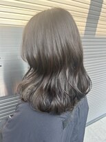 スタイル(STYLE)&nbsp;簡単スタイリングヘア　ツヤ髪スタイル　オリーブ