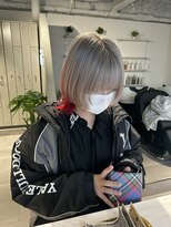 イオール 北千住(ior)&nbsp;ホワイト×シルバー×レッド【ior北千住】