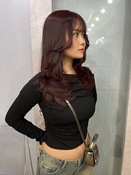 ジーナ(XENA) 海外レイヤースタイル×ワインレッド×渋谷