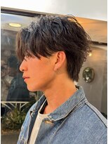 ミモザワークス(Mimosa Works) フェザーパーマ × センターパート セットが簡単な大人気ヘア