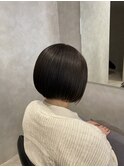 ミニボブ×暗髪カラー